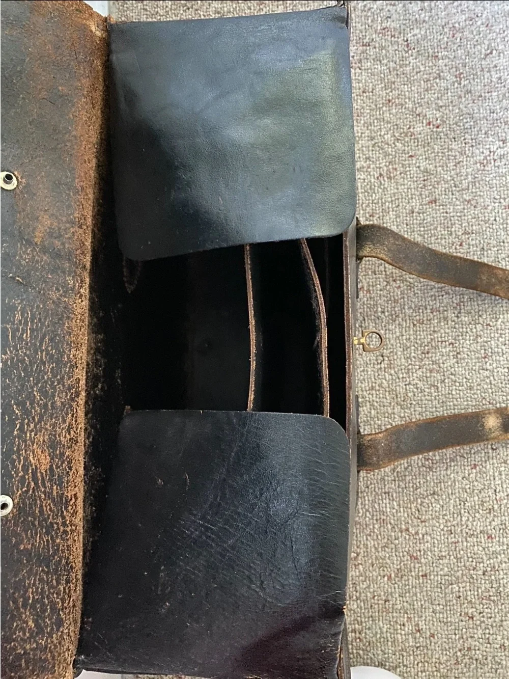 Like Vintage? WW2 US Military Aviator Pilot Leather Case